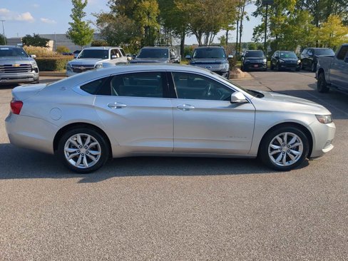 Used 2017 Chevrolet Impala LT image 9