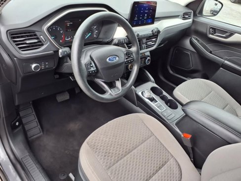 Used 2022 Ford Escape SE image 11
