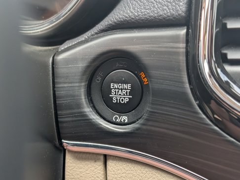 Used 2021 Jeep Grand Cherokee Limited image 20
