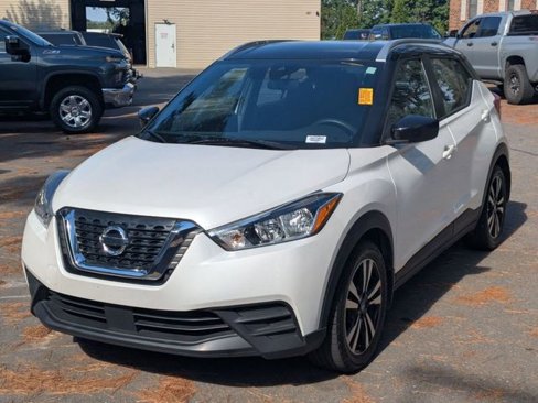 Used 2020 Nissan Kicks SV image 7