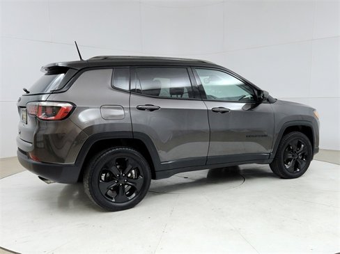 Used 2018 Jeep Compass Latitude image 7
