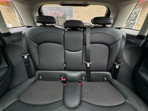 Used 2017 MINI Cooper 4-Door Hardtop image 20