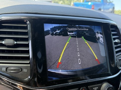 Used 2020 Jeep Grand Cherokee Limited image 24