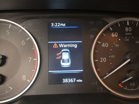 Used 2020 Nissan Sentra S image 9