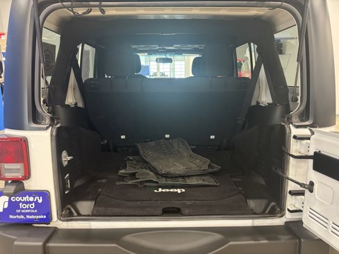Used 2017 Jeep Wrangler Unlimited Sport w/ Quick Order Package 24S image 9