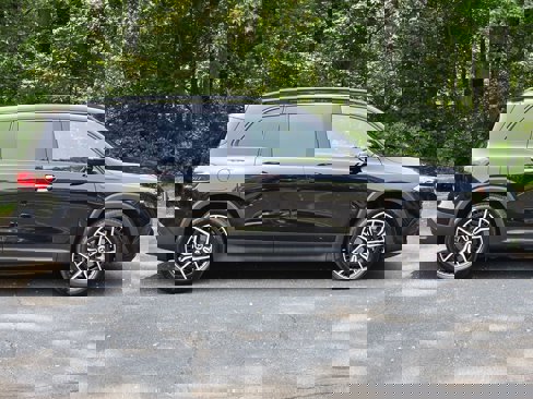 Used 2023 Mercedes-Benz EQB 350 4MATIC SUV w/ AMG Night Package image 7
