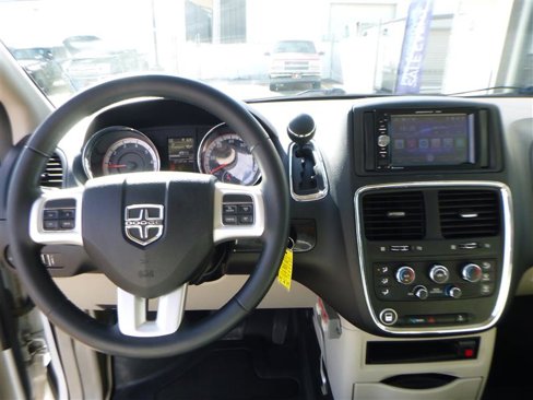 Used 2014 Dodge Grand Caravan SXT w/ Rear Park Assist Package image 14