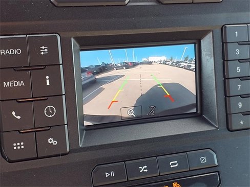 Used 2018 Ford F150 XLT image 4