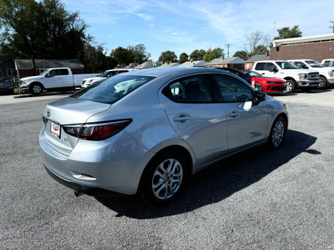 Used 2018 Toyota Yaris iA image 9