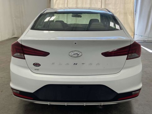 Used 2019 Hyundai Elantra SE image 4