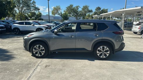 Used 2021 Nissan Rogue SV image 4