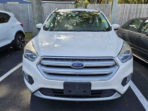 Used 2018 Ford Escape Titanium image 2
