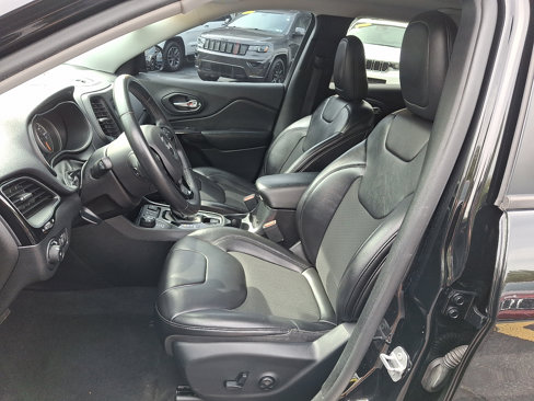 Certified 2019 Jeep Cherokee Latitude Plus image 14