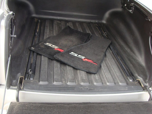 Used 2004 Chevrolet SSR w/ Preferred Equipment Group image 7