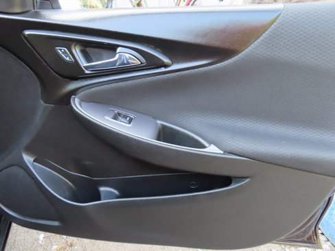 Used 2020 Chevrolet Malibu RS image 34