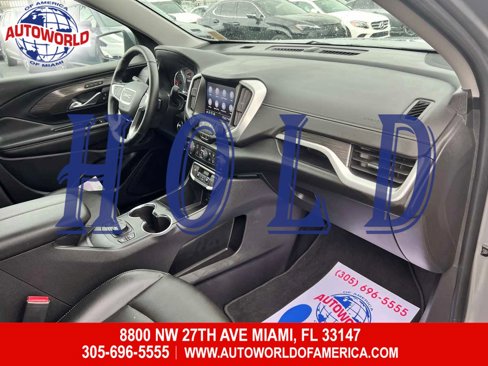 Used 2023 GMC Terrain SLT image 17