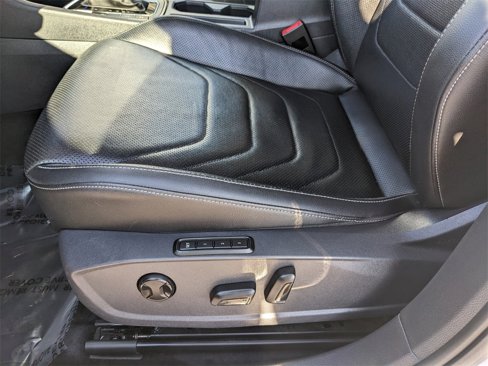 Certified 2020 Volkswagen Jetta SEL Premium image 20