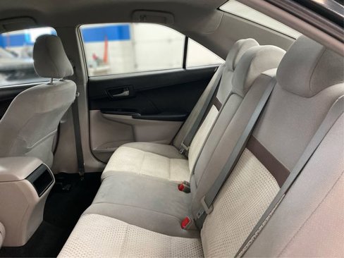 Used 2012 Toyota Camry LE image 9