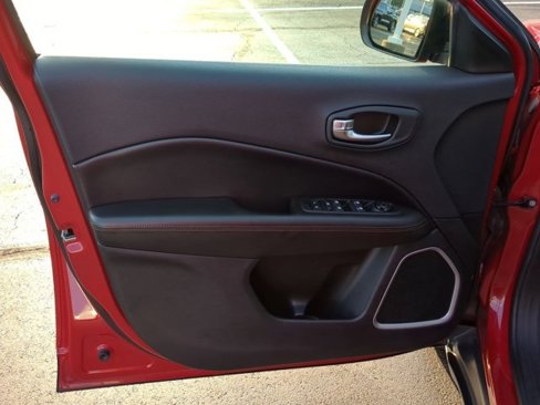 Used 2019 Jeep Compass Limited image 14