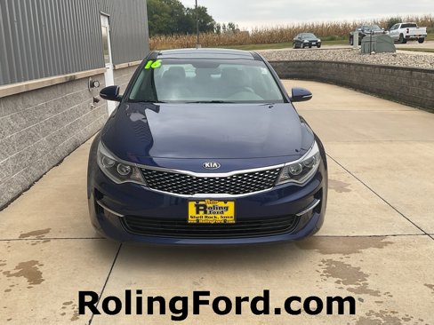 Used 2016 Kia Optima EX w/ Premium Package image 4