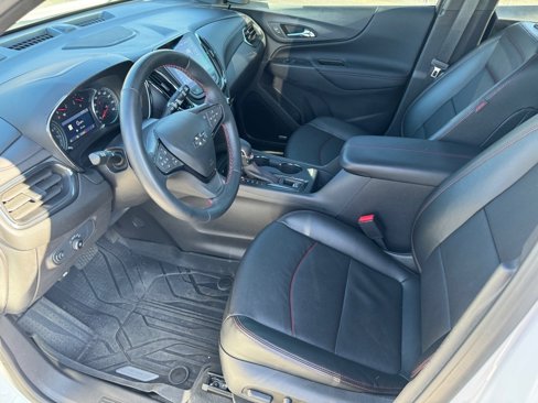 Used 2024 Chevrolet Equinox RS w/ RS Leather Package image 10