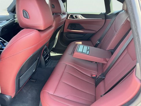 Used 2022 BMW i4 eDrive40 image 30