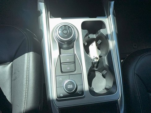 Used 2020 Ford Explorer XLT w/ Equipment Group 202A image 22