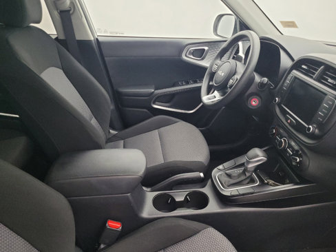 Used 2023 Kia Soul LX w/ LX Technology Package image 21