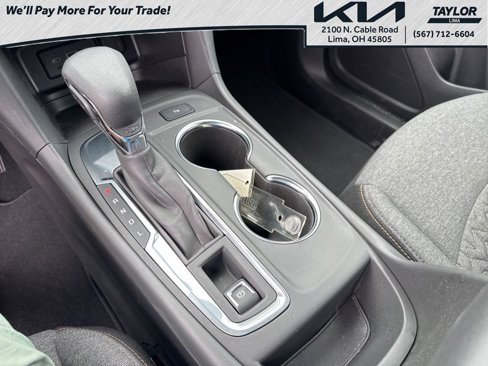 Used 2023 Chevrolet Equinox LT image 24