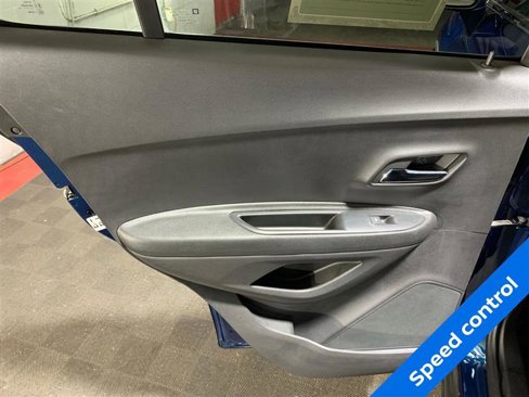 Used 2019 Chevrolet Trax LT image 10