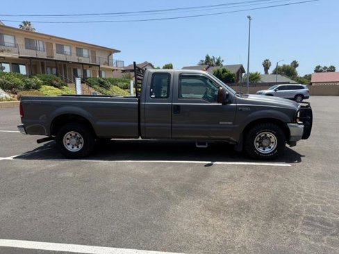 Used 2003 Ford F250 XLT image 5