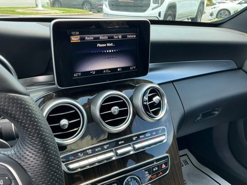 Used 2018 Mercedes-Benz C 300 4MATIC Sedan image 19