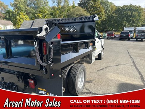 Used 2024 Ford F350 XLT image 10