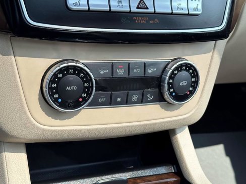 Used 2017 Mercedes-Benz GLE 350 4MATIC image 32