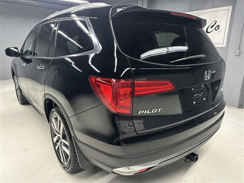 Used 2016 Honda Pilot Touring image 9