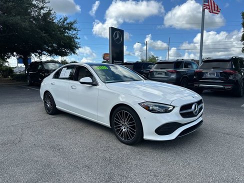 Used 2025 Mercedes-Benz C 300 Sedan image 39