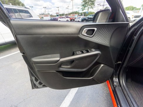 Used 2020 Kia Soul GT-Line w/ GT 2.0L Power Sunroof Package image 17