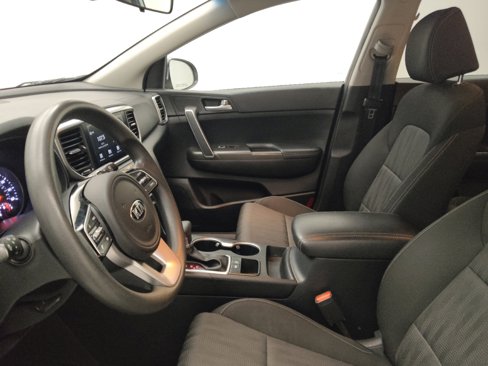 Used 2020 Kia Sportage LX image 17