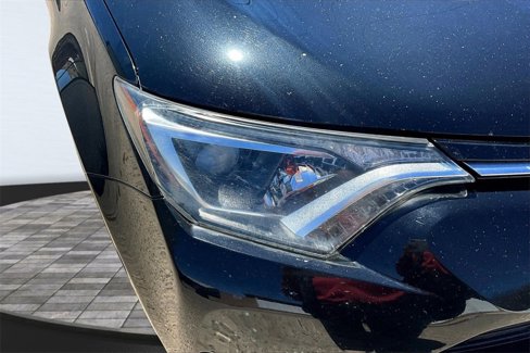 Used 2018 Toyota RAV4 XLE image 29