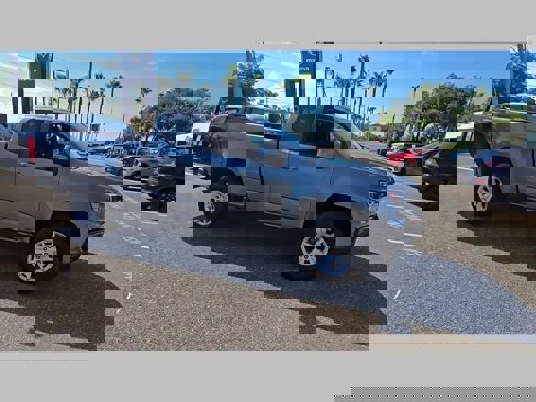 Used 2022 Chevrolet Colorado LT w/ Fleet Safety Package image 34