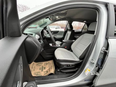 Used 2022 Chevrolet Equinox LS w/ LS Convenience Package image 14