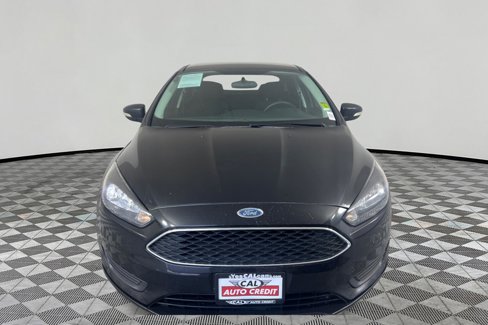 Used 2015 Ford Focus SE image 2