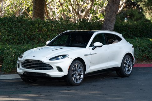 Used 2021 Aston Martin DBX image 25