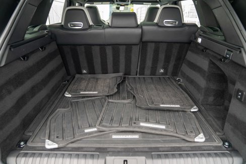 Used 2022 Land Rover Range Rover Sport SVR Carbon Edition image 47