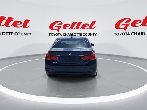 Used 2018 BMW 330i xDrive Sedan w/ Convenience Package image 7