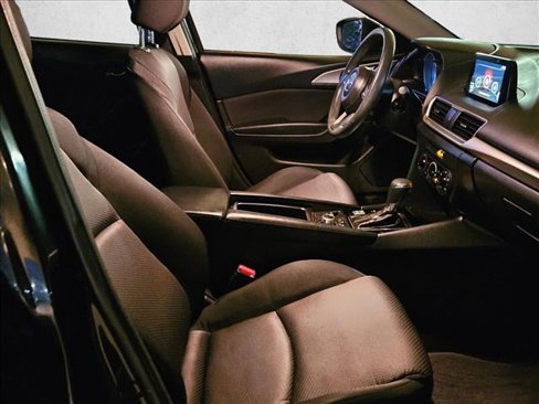 Used 2018 MAZDA MAZDA3 Sport image 21