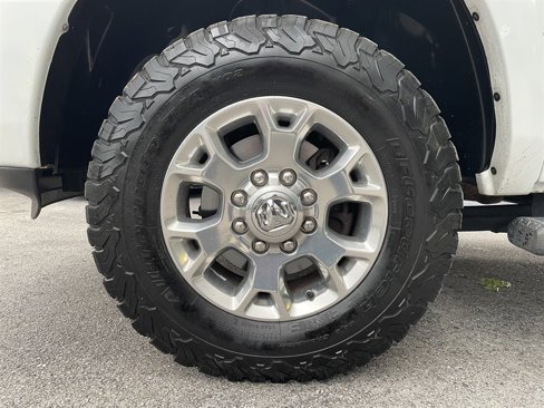 Used 2018 RAM 2500 Laramie w/ Sport Appearance Group image 37