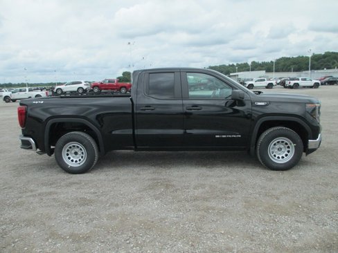 New 2025 GMC Sierra 1500 Pro w/ Pro Value Package image 3