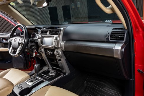 Used 2018 Toyota 4Runner SR5 Premium image 17