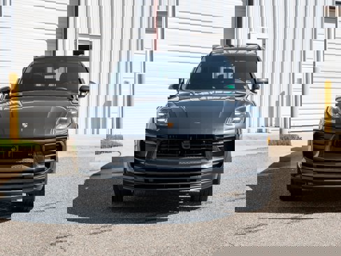 New 2026 Porsche Macan image 12